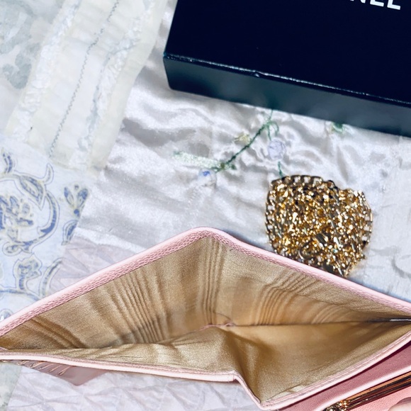 💔 CHANEL caviar skin wallet on a chain woc - Picture 13 of 15